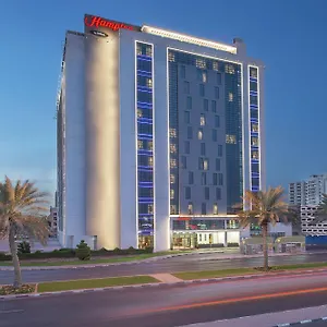 Szálloda Hampton By Hilton Airport Dubaj